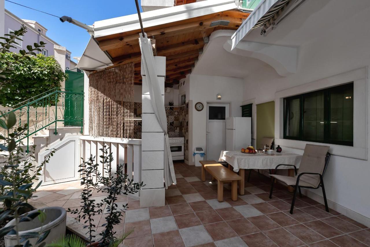 Apartments Carmen Makarska Exterior photo